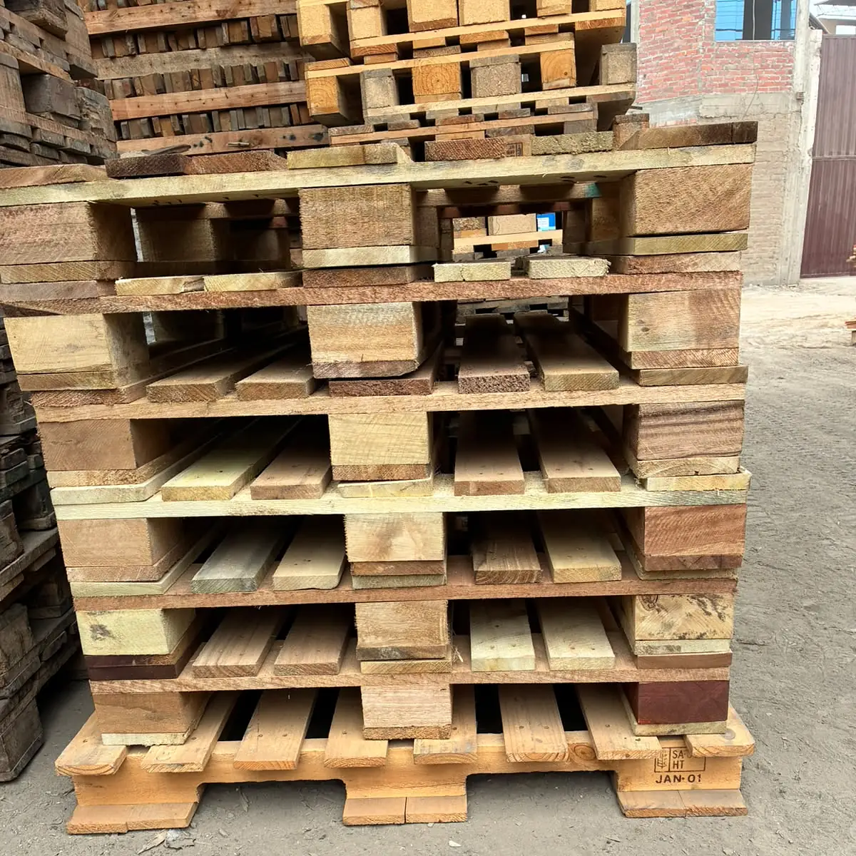 Detalle de parihuela de madera EAN 1 x 1.20 m